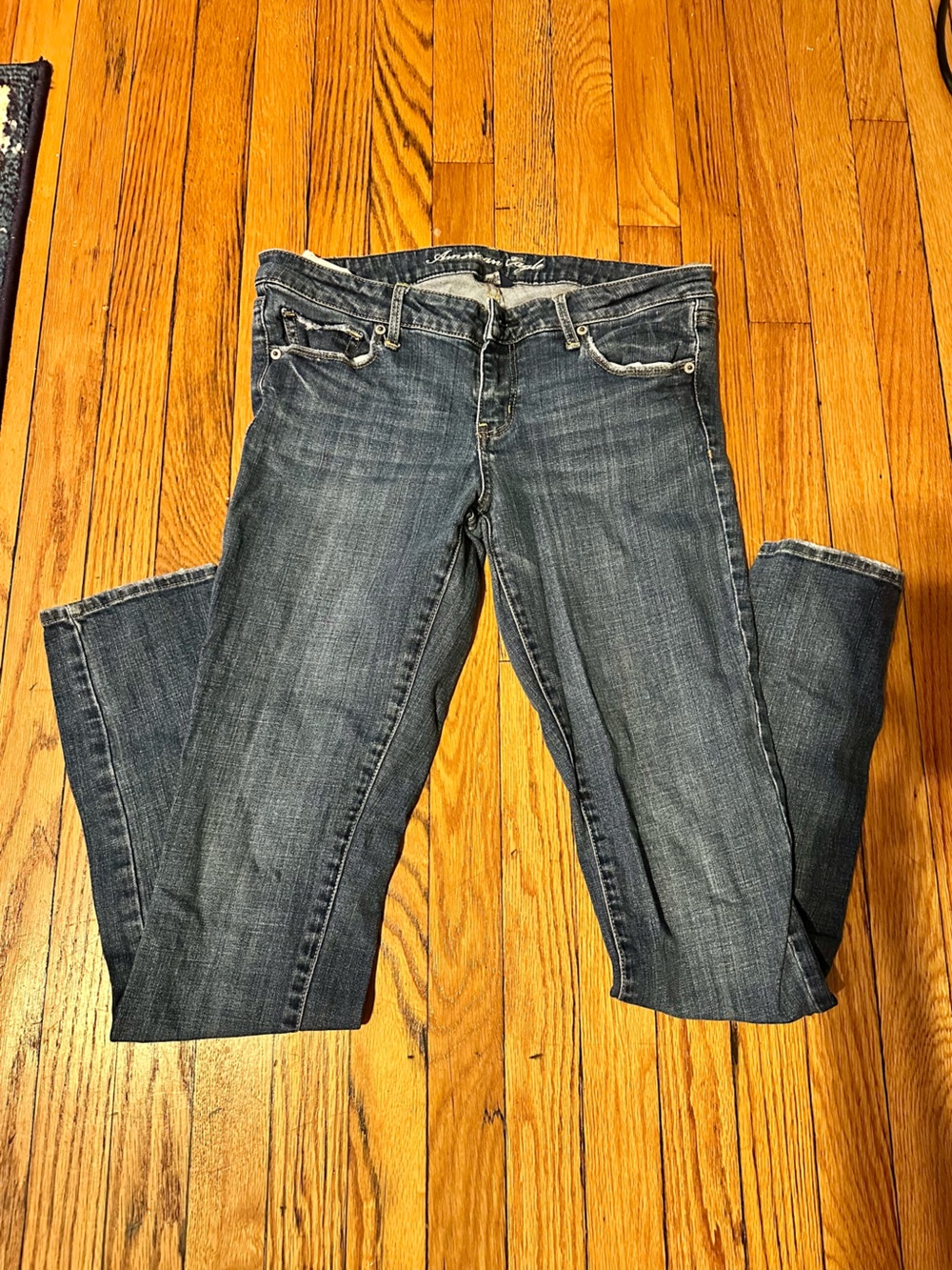 American Eagle Outfitters Women's Long Low rise Bootcut Jeans in Dark Blue Wash